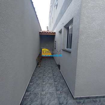 Casa em Praia Grande, bairro Aviação