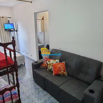 Kitnet em Praia Grande, bairro Guilhermina