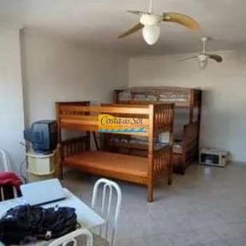 Kitnet em Praia Grande, bairro Tupi