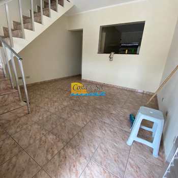 Sobrado em Praia Grande, bairro Nova Mirim