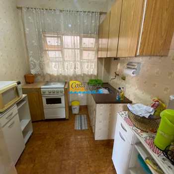 Apartamento em Praia Grande, bairro Guilhermina
