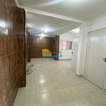 Casa em Praia Grande, bairro Guilhermina