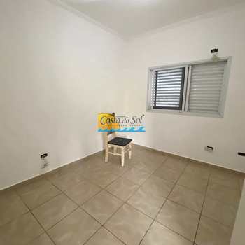 Casa em Praia Grande, bairro Guilhermina