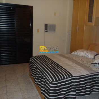 Apartamento em Praia Grande, bairro Canto do Forte