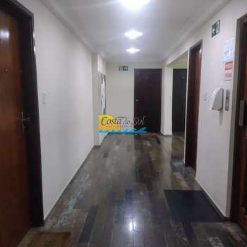 Apartamento em Praia Grande, bairro Tupi