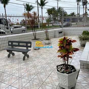 Apartamento em Praia Grande, bairro Guilhermina