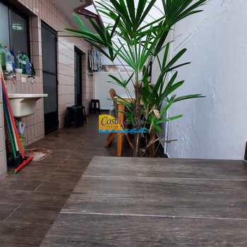 Apartamento em Praia Grande, bairro Guilhermina
