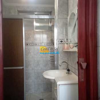 Apartamento em Praia Grande, bairro Guilhermina