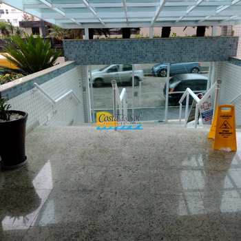 Apartamento em Praia Grande, bairro Guilhermina