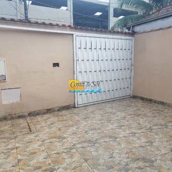 Casa em Praia Grande, bairro Aviação