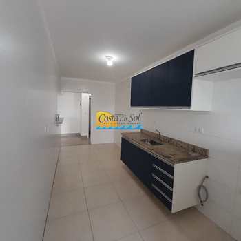 Apartamento em Praia Grande, bairro Guilhermina