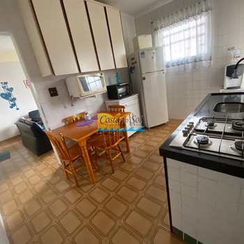 Apartamento em Praia Grande, bairro Guilhermina