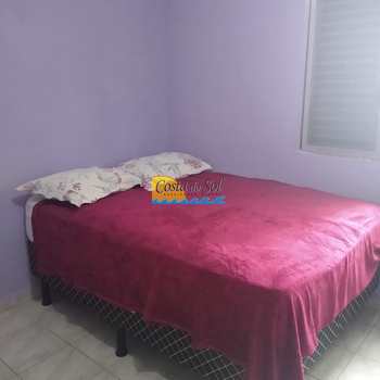 Kitnet em Praia Grande, bairro Canto do Forte