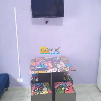 Kitnet em Praia Grande, bairro Canto do Forte
