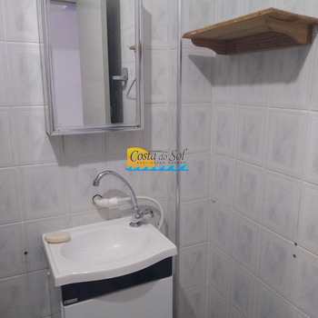 Kitnet em Praia Grande, bairro Canto do Forte