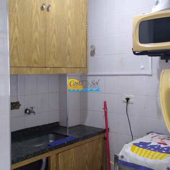 Kitnet em Praia Grande, bairro Canto do Forte