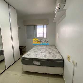 Apartamento em Praia Grande, bairro Canto do Forte