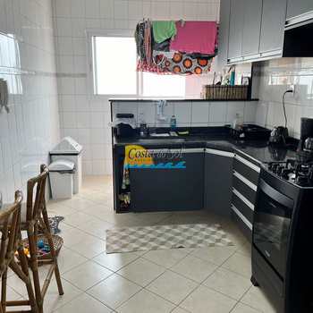 Apartamento em Praia Grande, bairro Guilhermina