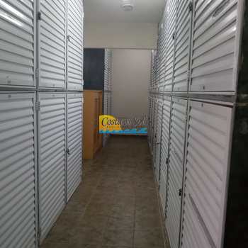 Apartamento em Praia Grande, bairro Guilhermina