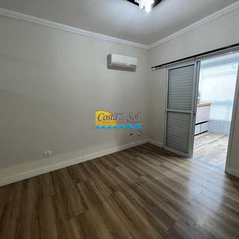 Apartamento em Praia Grande, bairro Aviação