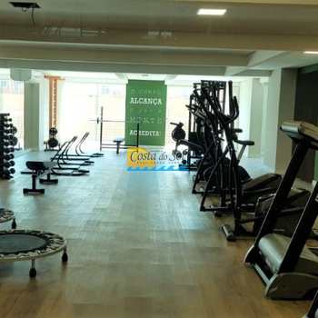 Apartamento em Praia Grande, bairro Boqueirão