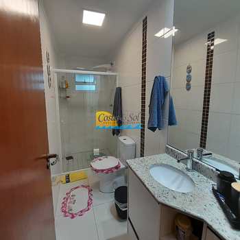 Apartamento em Praia Grande, bairro Guilhermina