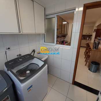 Apartamento em Praia Grande, bairro Guilhermina