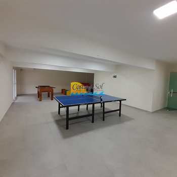 Apartamento em Praia Grande, bairro Guilhermina