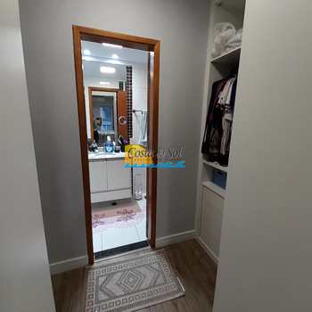 Apartamento em Praia Grande, bairro Guilhermina