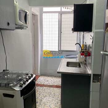 Kitnet em Praia Grande, bairro Guilhermina