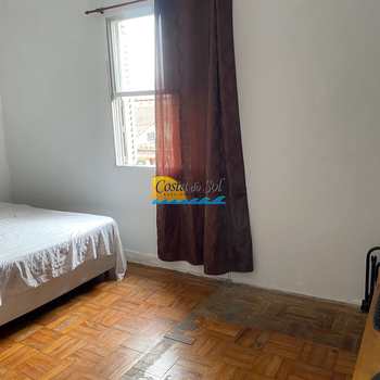 Kitnet em Praia Grande, bairro Guilhermina