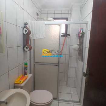 Apartamento em Praia Grande, bairro Guilhermina