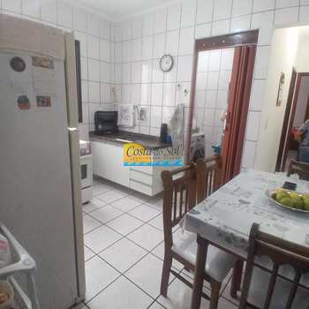 Apartamento em Praia Grande, bairro Guilhermina