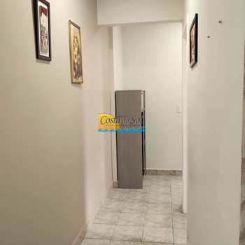 Apartamento em Praia Grande, bairro Tupi