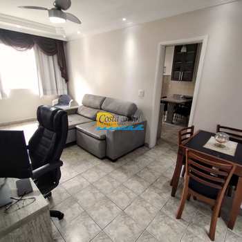 Apartamento em Praia Grande, bairro Tupi