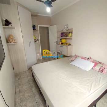 Apartamento em Praia Grande, bairro Tupi