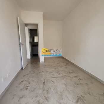 Apartamento em Praia Grande, bairro Guilhermina