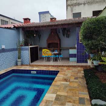 Casa em Santos, bairro Campo Grande