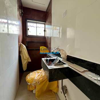 Casa em Praia Grande, bairro Ocian