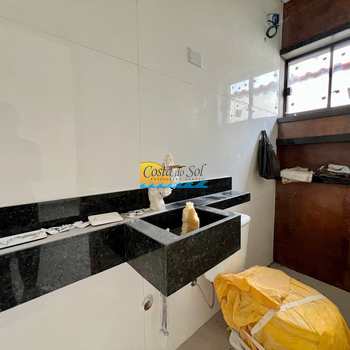 Casa em Praia Grande, bairro Ocian