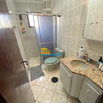 Apartamento em Praia Grande, bairro Guilhermina