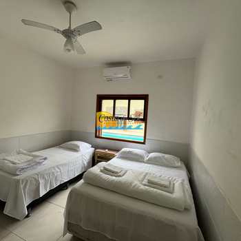 Casa em Guarujá, bairro Balneário Praia do Pernambuco