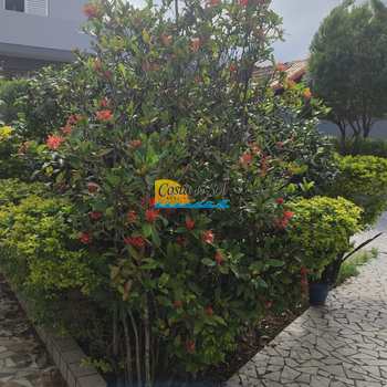 Sobrado em Praia Grande, bairro Mirim