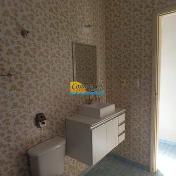 Sobrado em Praia Grande, bairro Mirim