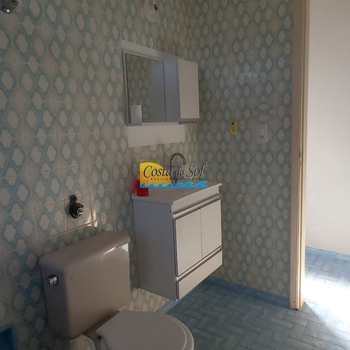 Sobrado em Praia Grande, bairro Mirim