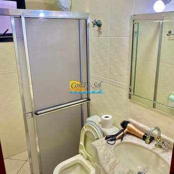 Apartamento em Praia Grande, bairro Guilhermina