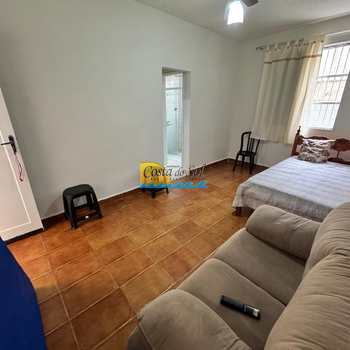 Kitnet em Praia Grande, bairro Guilhermina