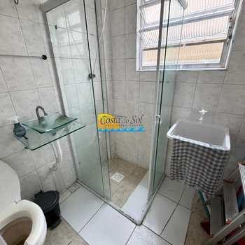 Kitnet em Praia Grande, bairro Guilhermina