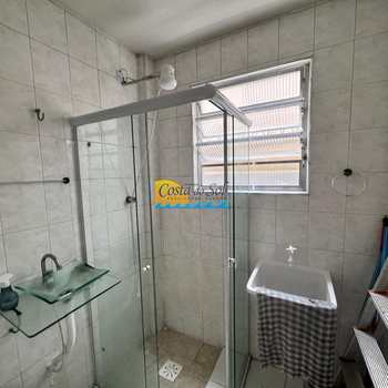 Kitnet em Praia Grande, bairro Guilhermina
