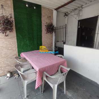 Casa em Praia Grande, bairro Nova Mirim